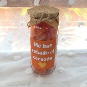 Bote de gominolas corazones