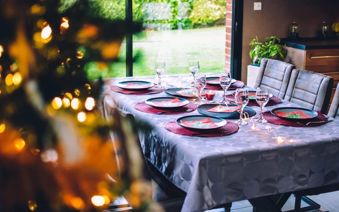¿Cómo decoro mi mesa navideña?