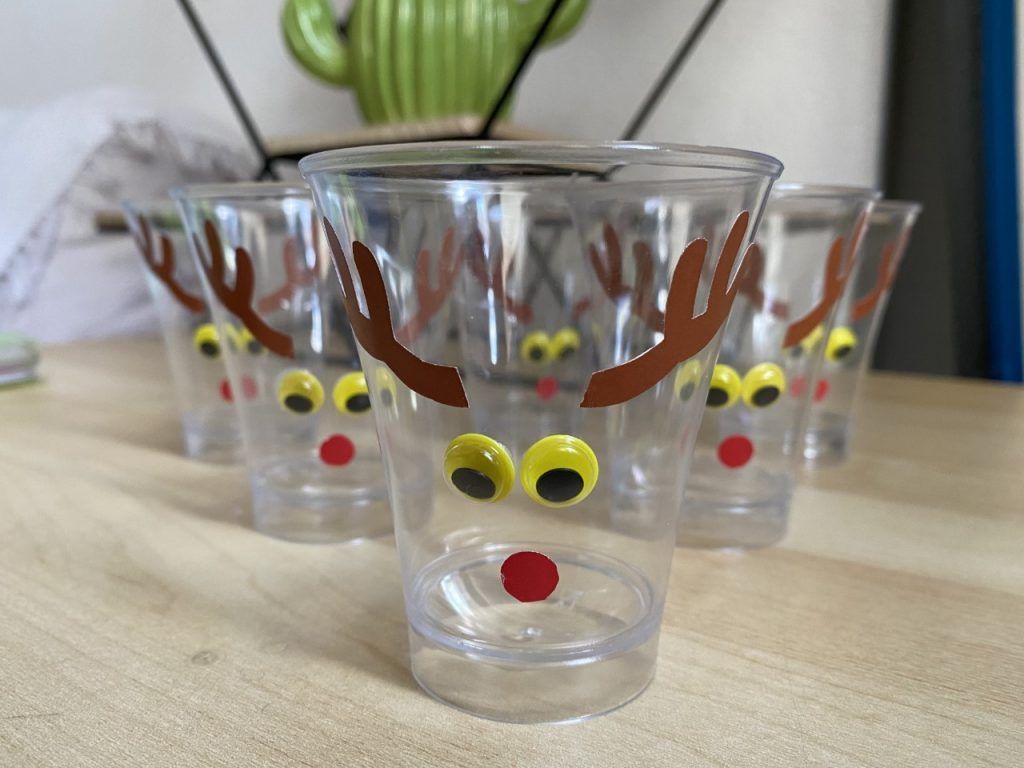 vasos reno mesa navideña
