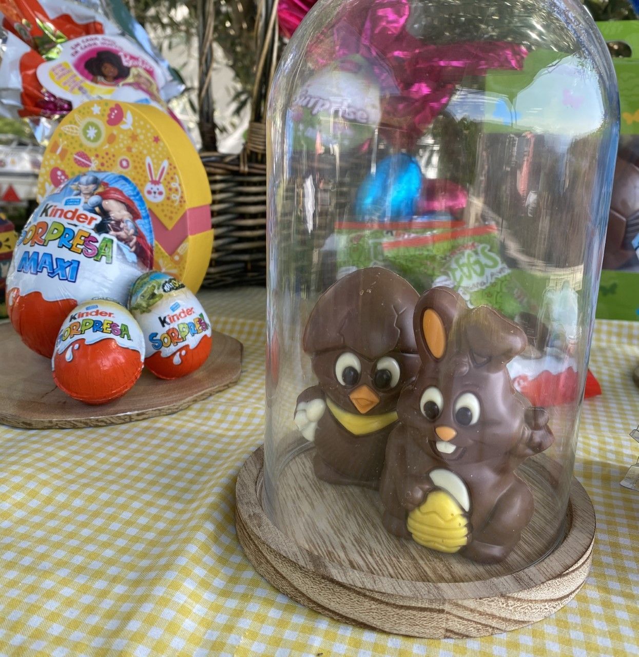 Decoración de Pascua mesa dulce